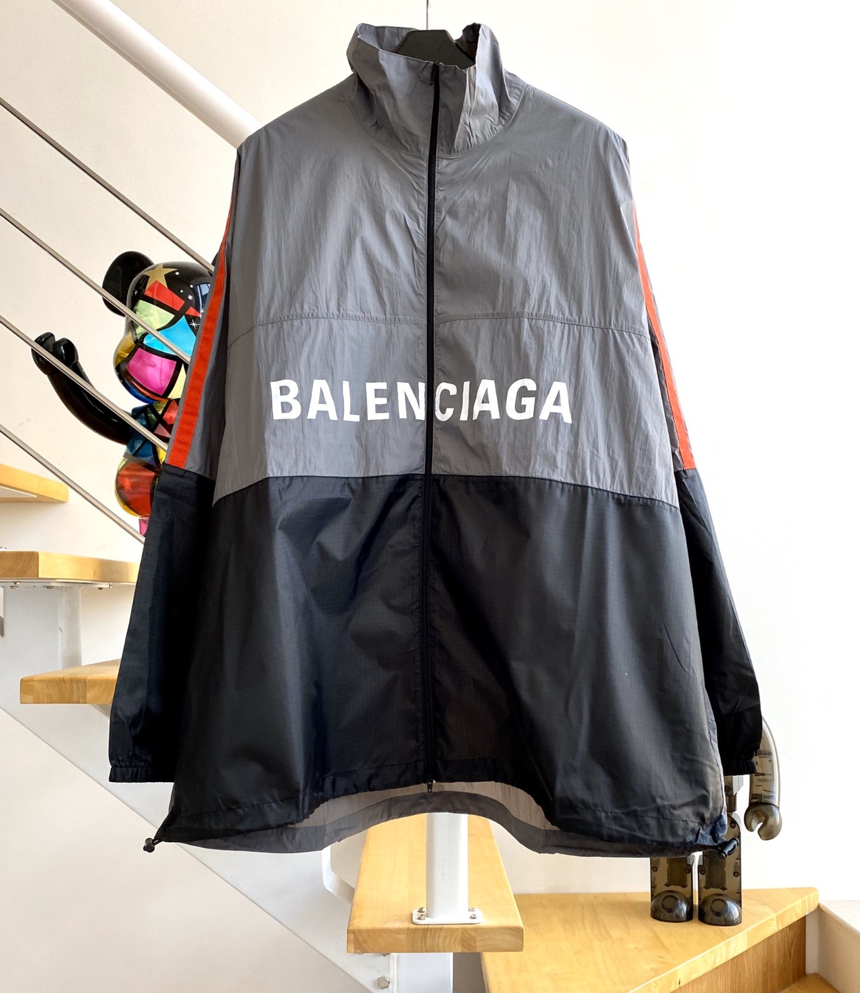 [계단집] 발렌시아가 오버핏 바람막이 2컬러 balenciaga