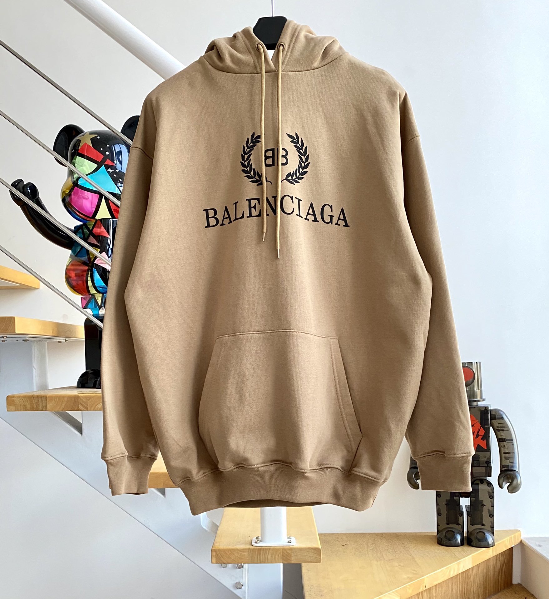 [계단집] 발렌시아가 BB로고 후드티 카키컬러 balenciaga