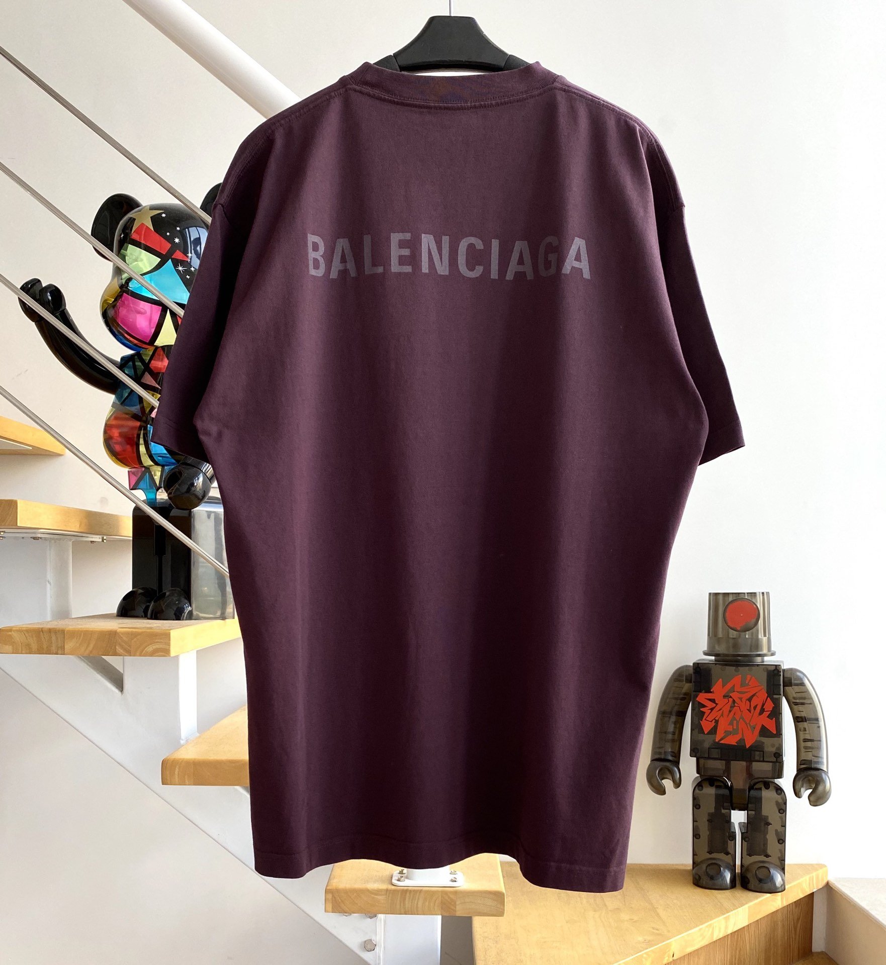 [계단집] 발렌시아가 와인로고 티셔츠 와인 balenciaga