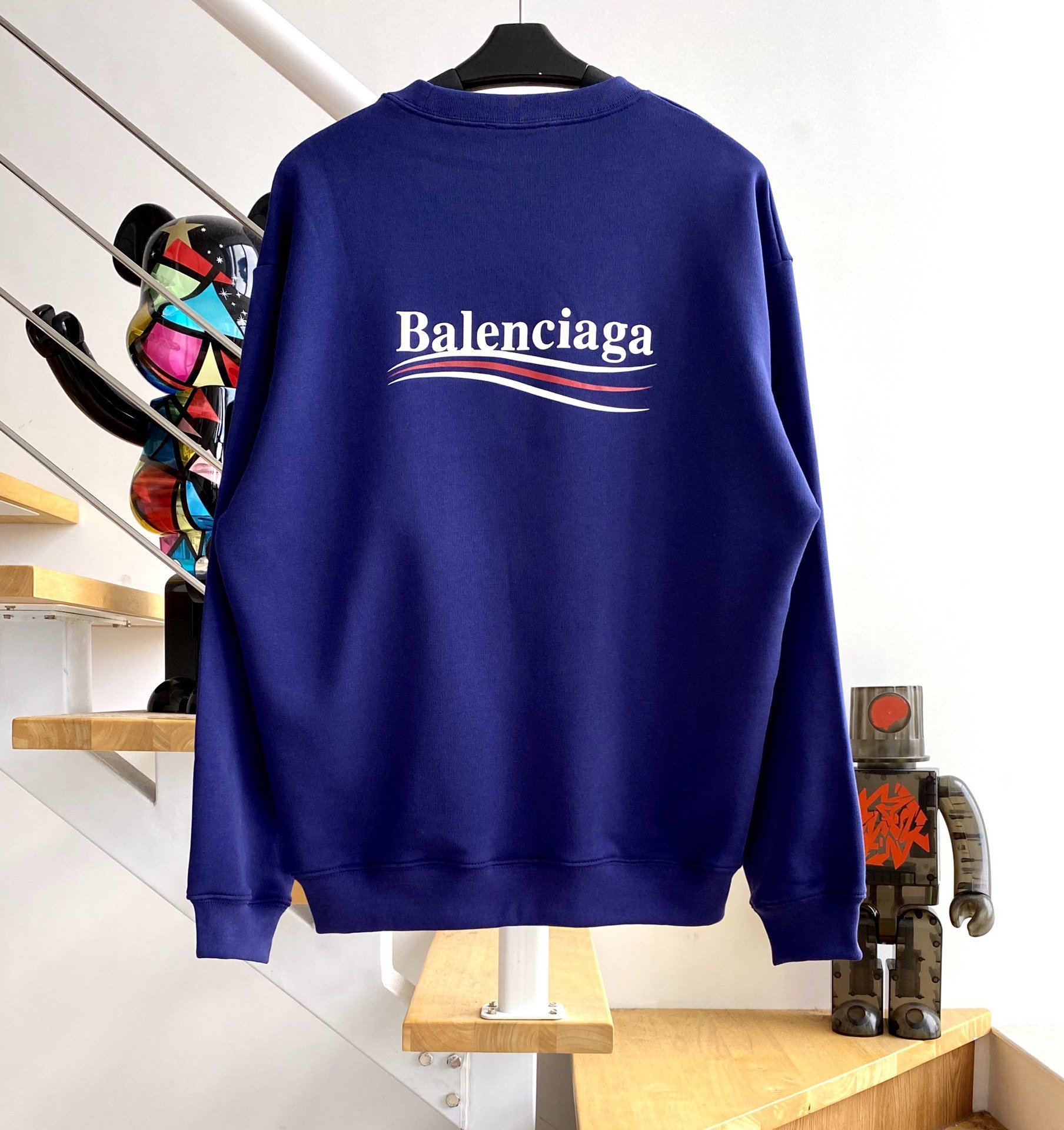 [계단집] 발렌시아가 웨이브 맨투맨 블루 balenciaga