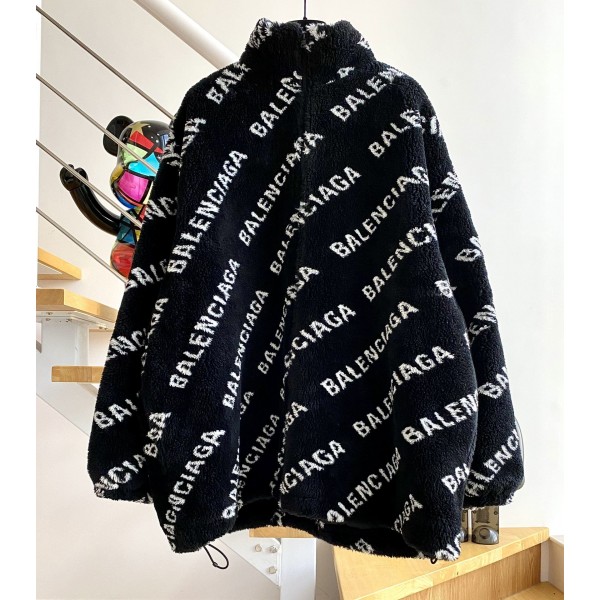 [계단집] 발렌시아가 로고 패턴 플리스 balenciaga