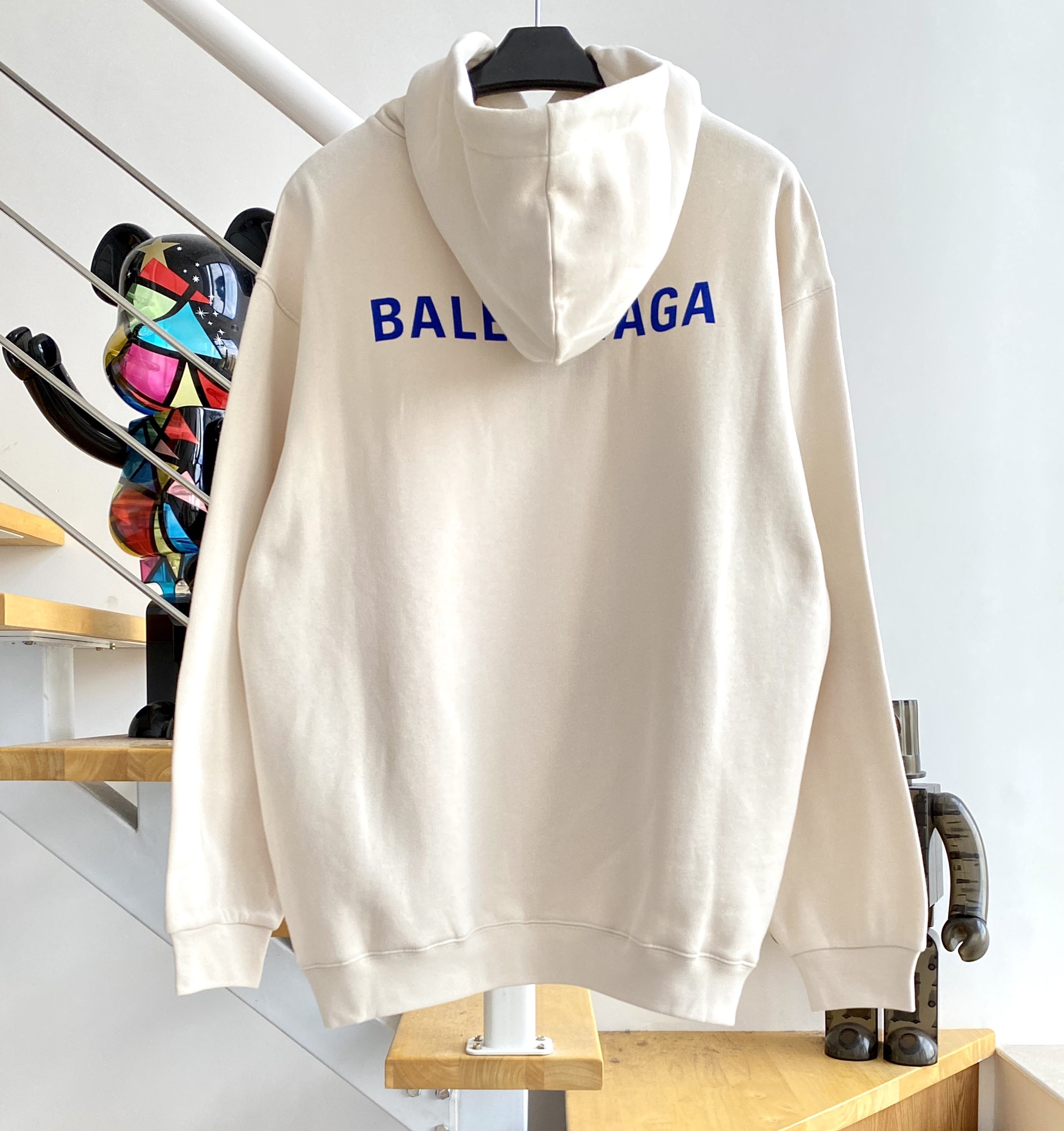 [계단집] 발렌시아가 블루 로고 후드티 아이보리 balenciaga
