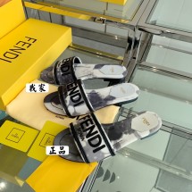 [AN3] 펜디 21ss 수채 스타일 슬리퍼 Fendi