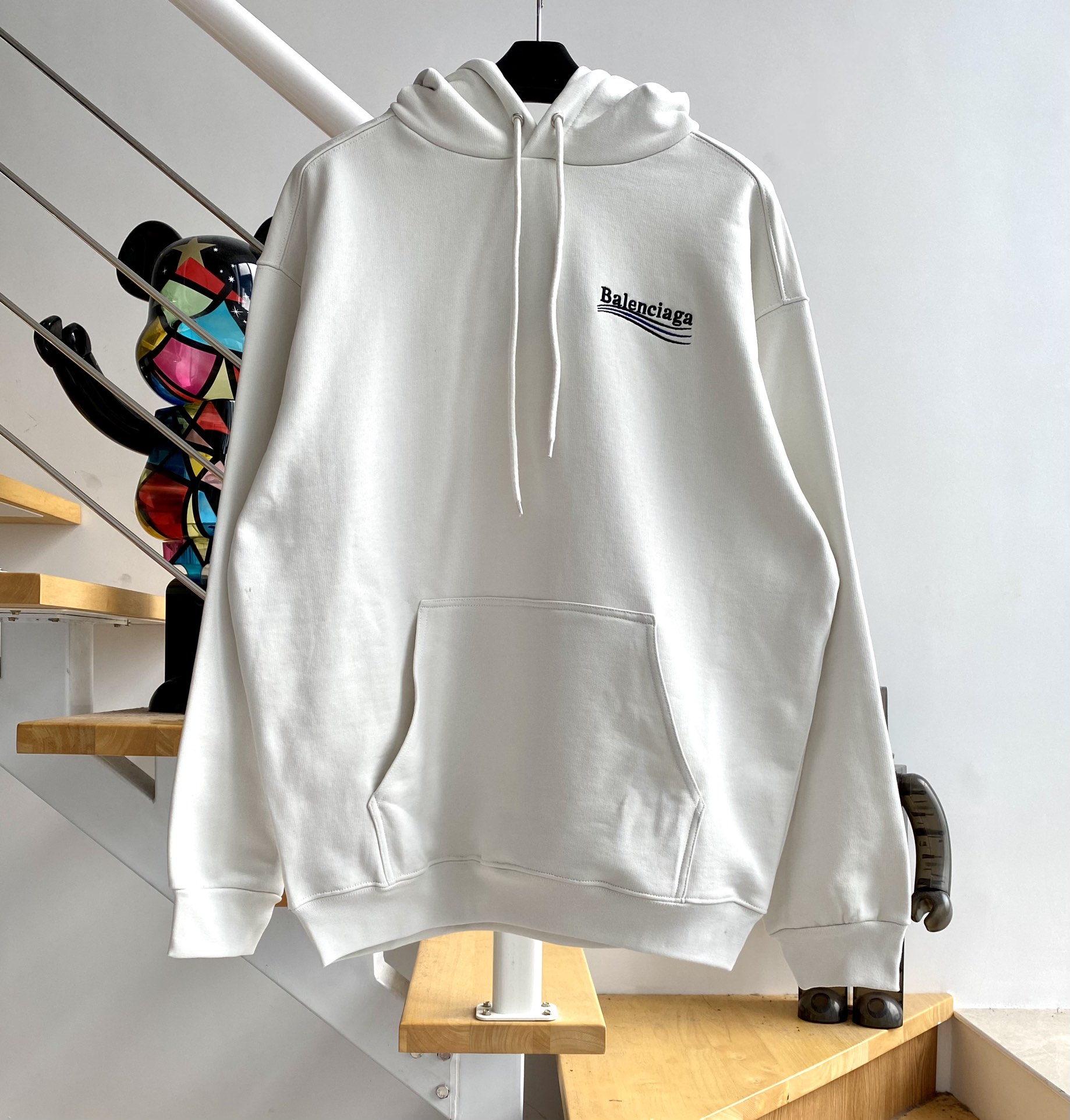 [계단집] 발렌시아가 웨이브 자수 모노그램 후드티 라이트 베이지 balenciaga