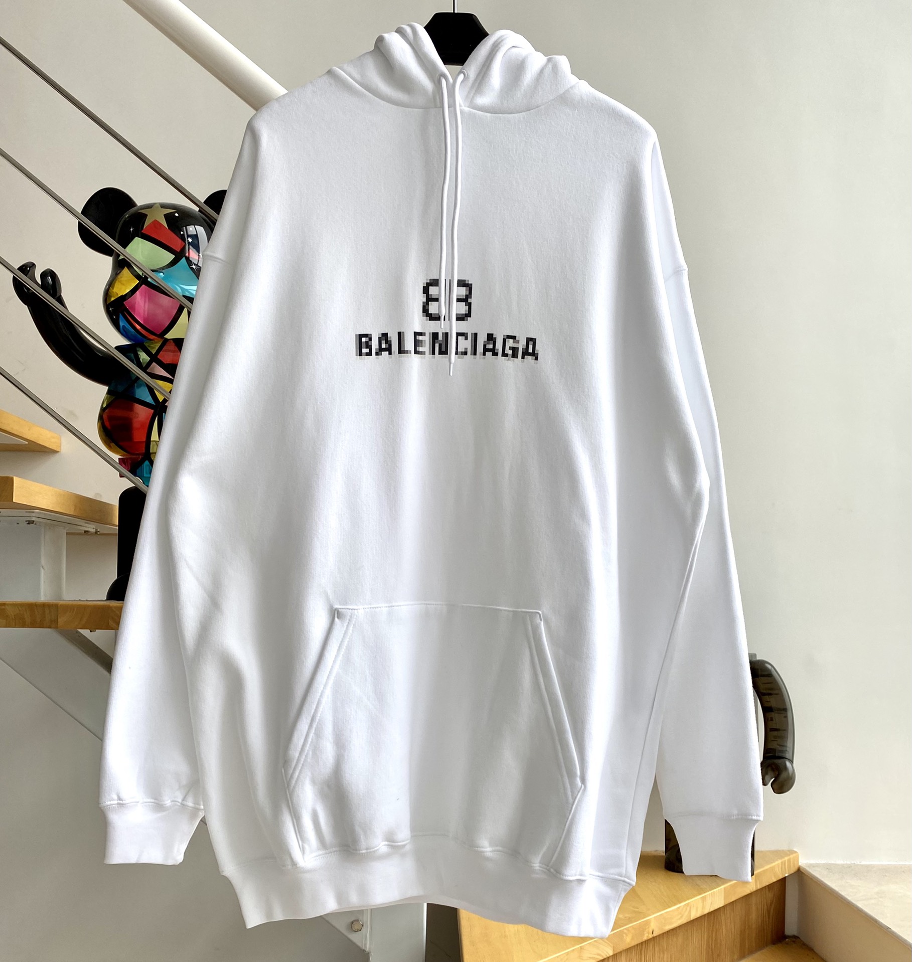 [계단집] 발렌시아가 21FW 모자이크 모노그램 BB 후드티 화이트 balenciaga