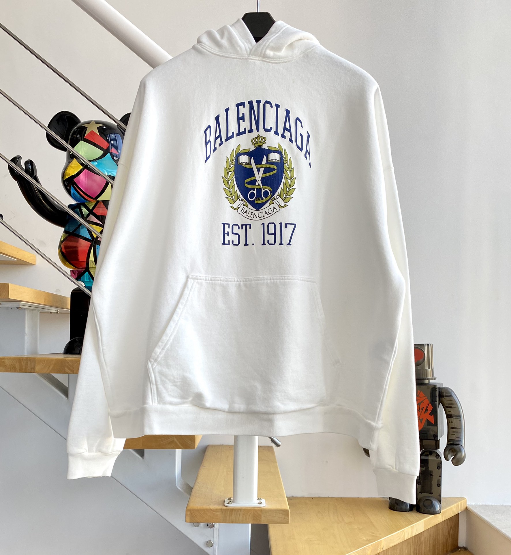 [계단집] 발렌시아가 모노그램 가위 패턴 후드티 화이트 balenciaga