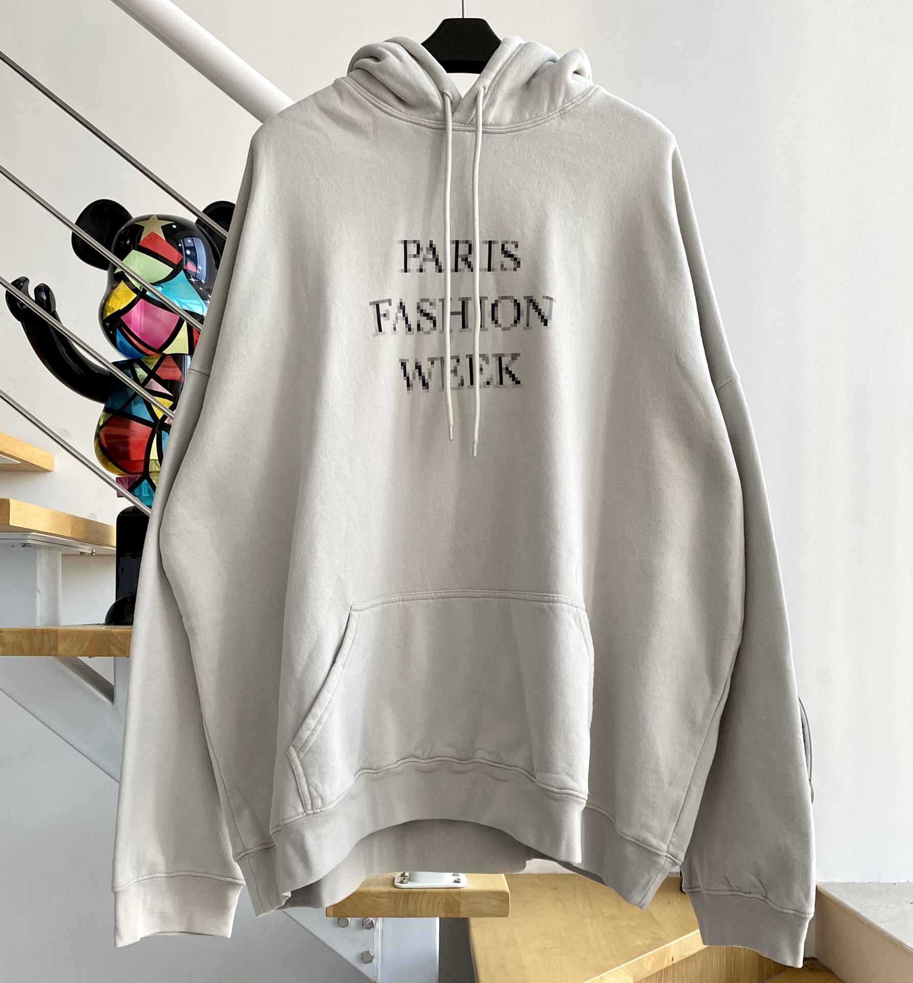 [계단집] 발렌시아가 모자이크 레터링 후드티 라이트 그레이 balenciaga