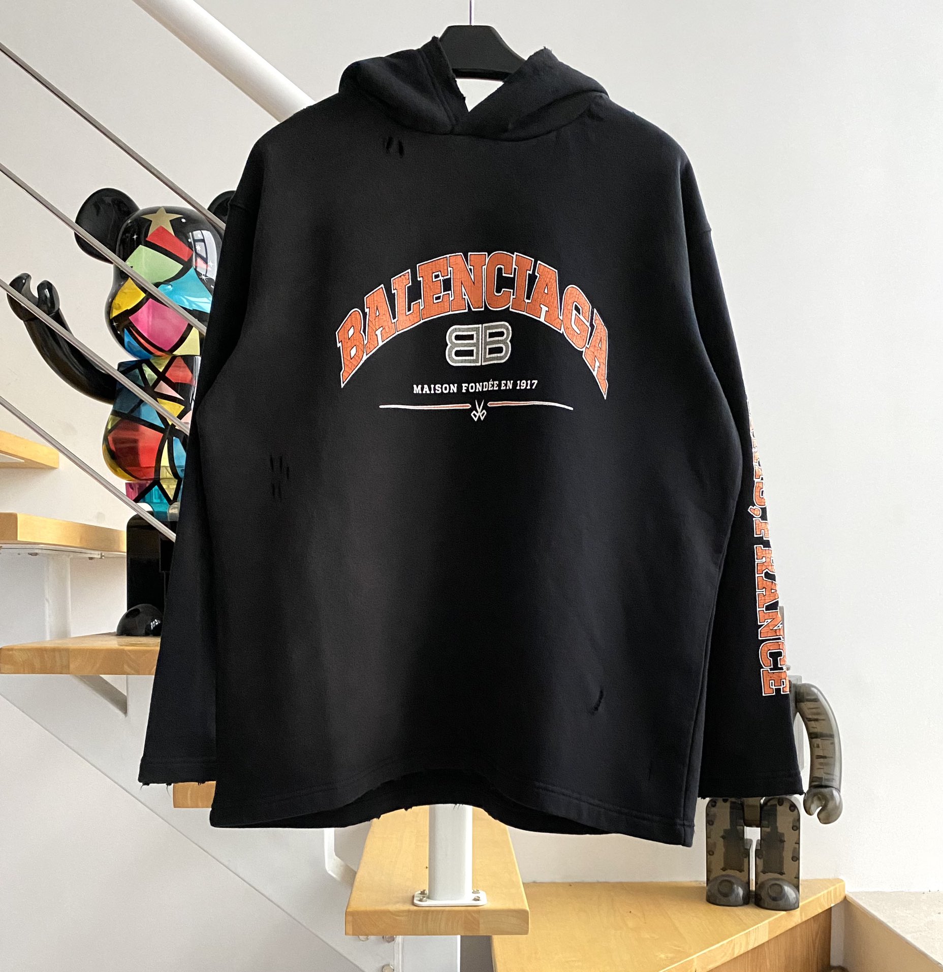 [계단집] 발렌시아가 레드 모노그램 1917 BB 후드티 블랙 balenciaga