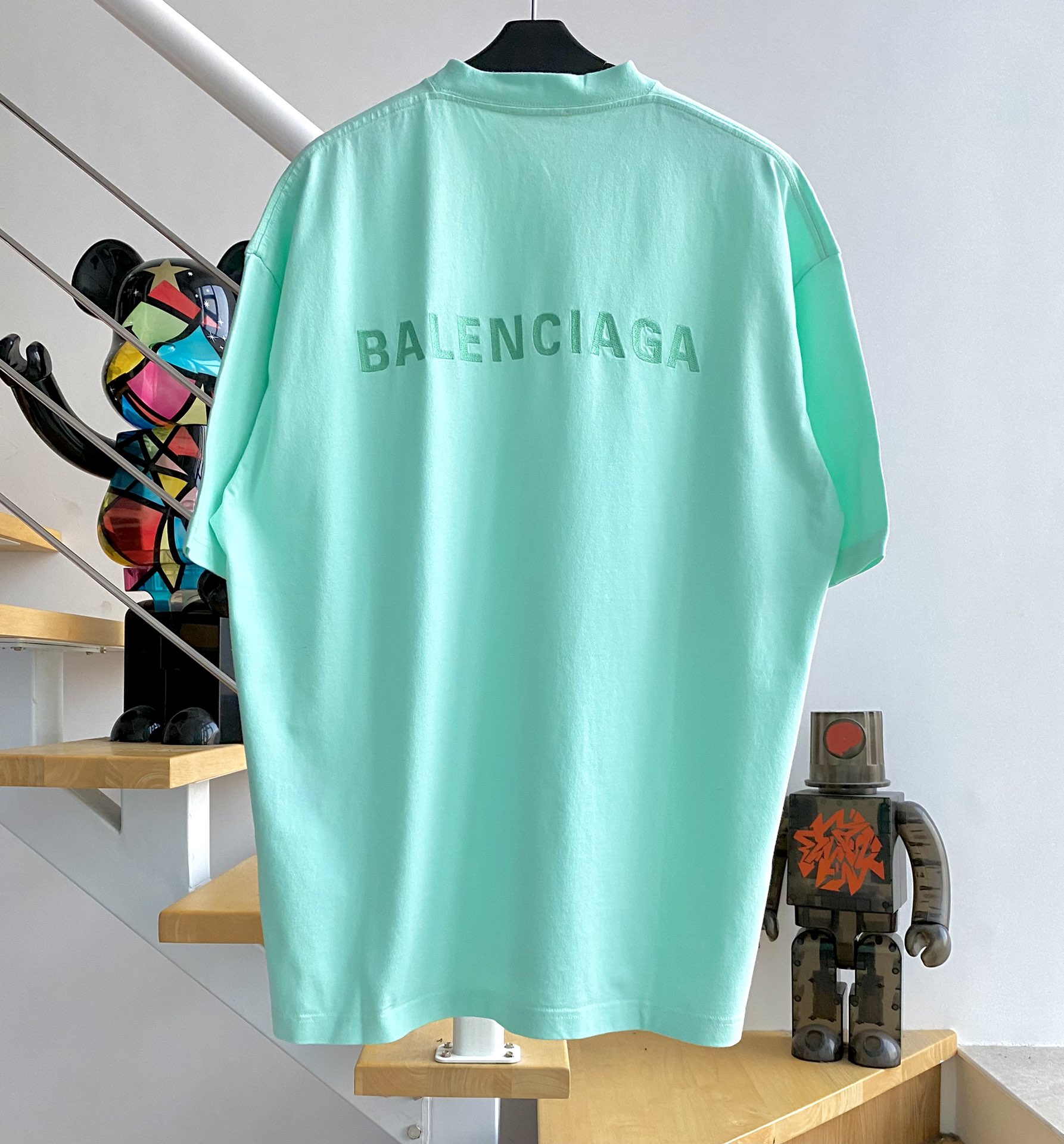 [계단집] 발렌시아가 모노그램 자수 반팔티 민트 balenciaga