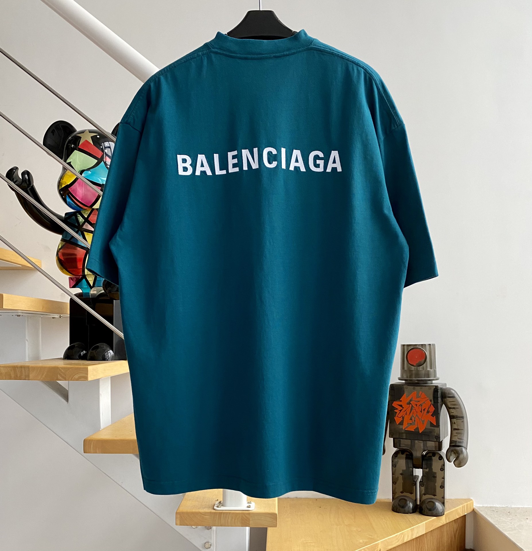 [계단집] 발렌시아가 모노그램 자수 반팔티 파보니누스 balenciaga