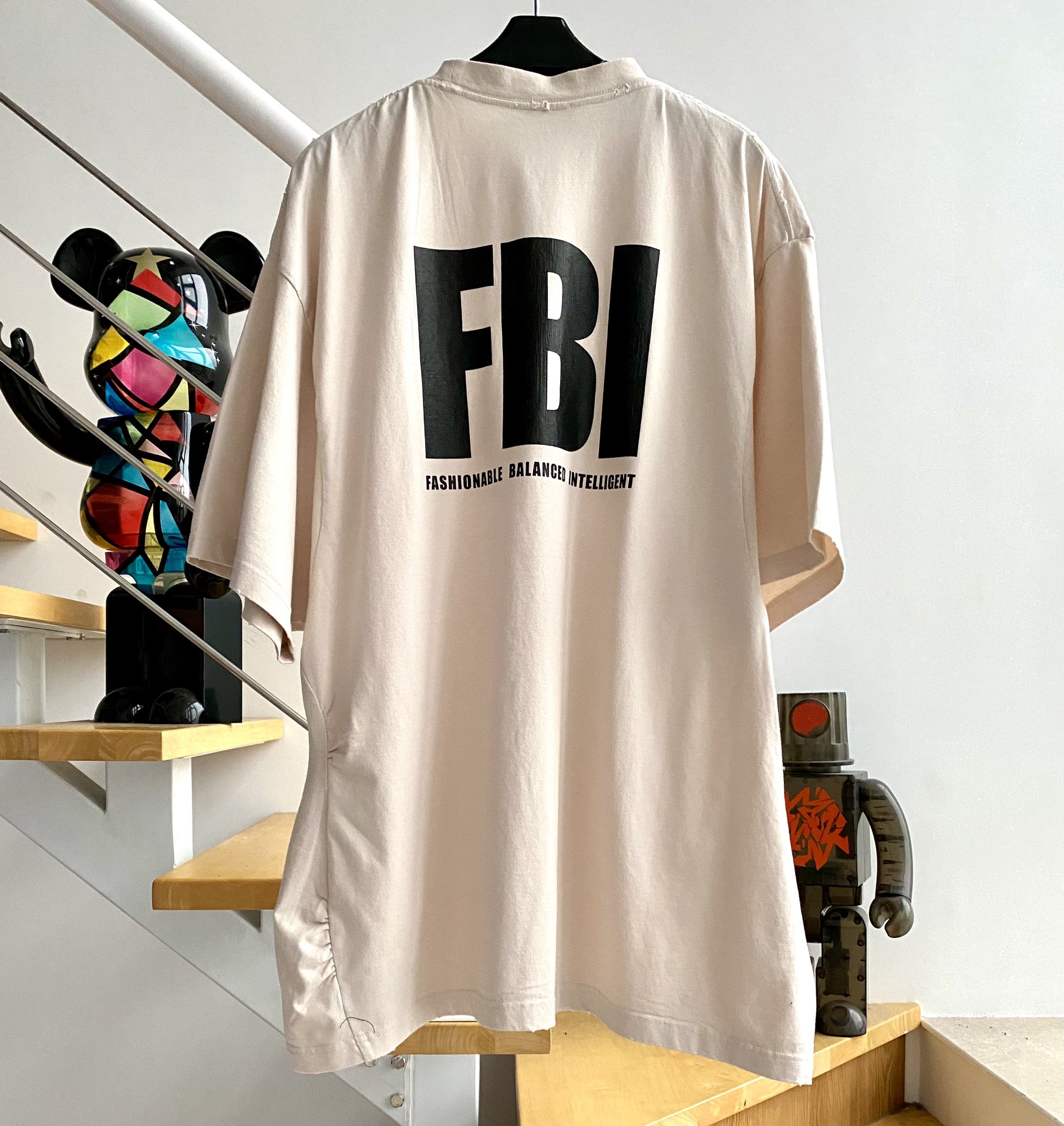 [계단집] 발렌시아가 옐로우 FBI 반팔티 베이지 balenciaga