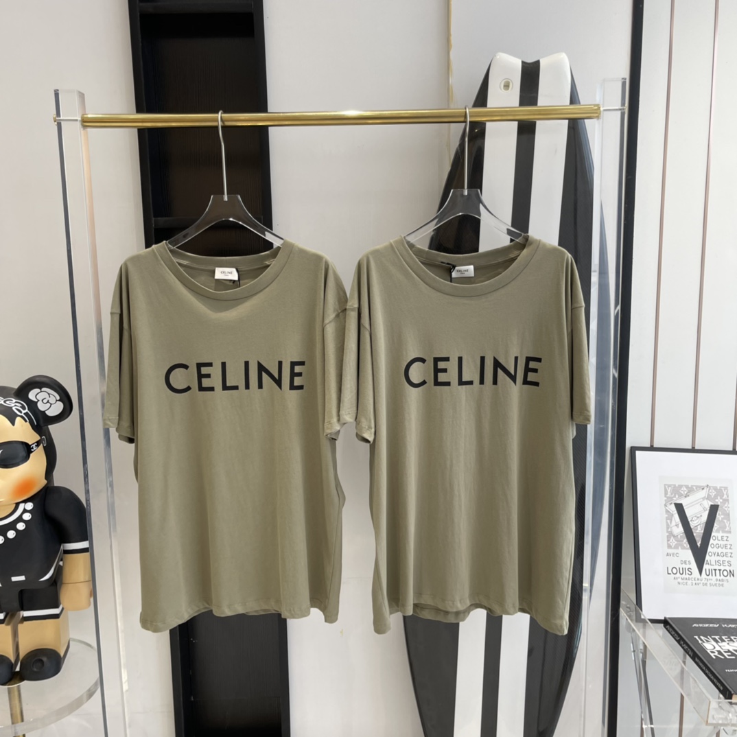 V공장 셀린느 검정 모노그램 반팔티 올리브 Celine