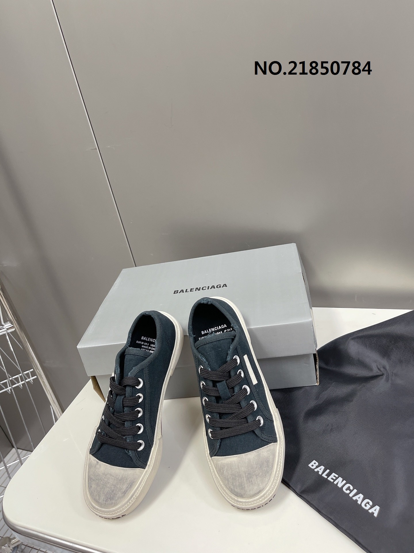 [AN3] 발렌시아가 모노그램 더티 로우탑 스니커즈 3컬러 balenciaga