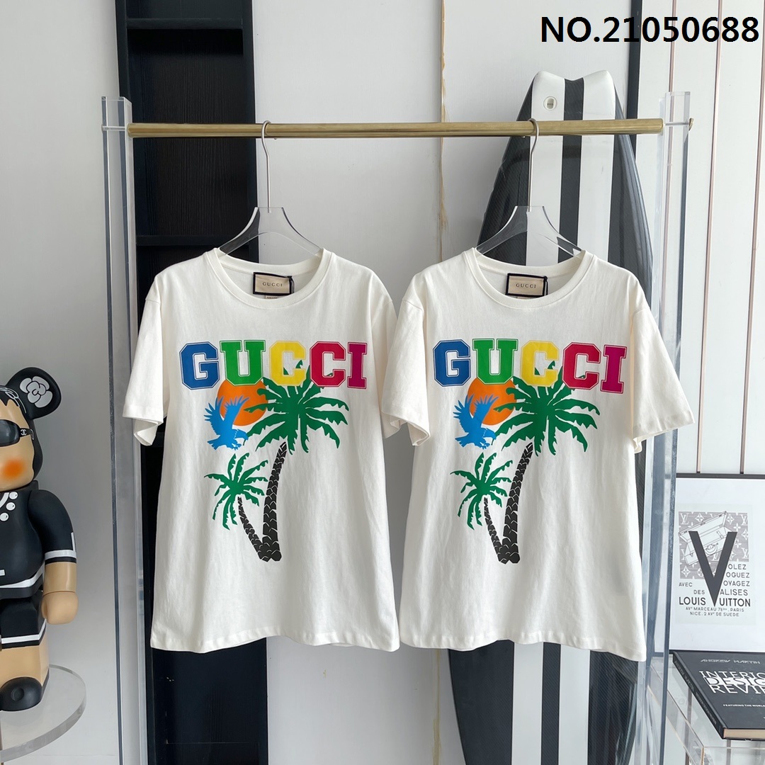 V공장 구찌 컬러 모노그램 야자나무 반팔티 아이보리 Gucci