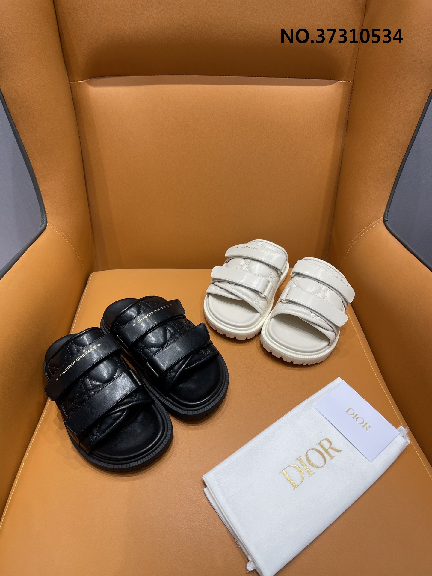 [A1] 디올 양가죽 샌들 2컬러 3cm Dior