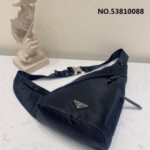 black frame 공장 프라다 삼각로고 리나일론 슬링백 백팩 37.5*10*26.5cm 2VZ092 2컬러 Prada