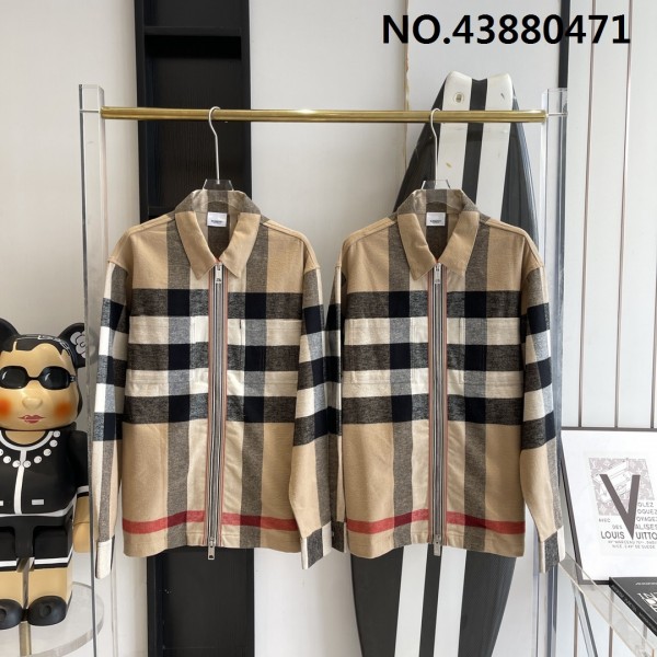 V공장 버버리 양털 체크 지퍼 자켓 burberry