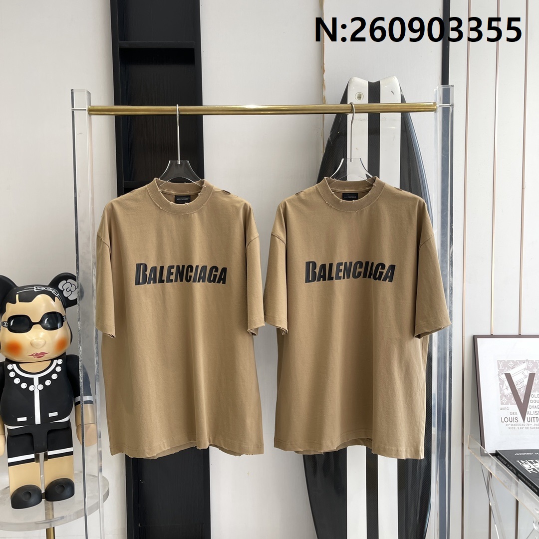 V공장 발렌시아가 모노그램 대미지 반팔티 카키 balenciaga