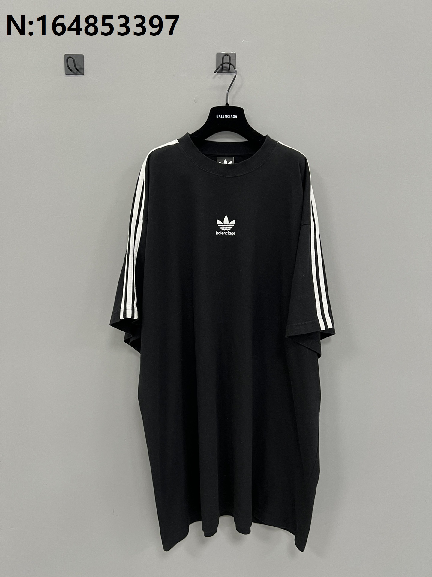 GTR공장 발렌시아가 아디다스 앞 로고 자수 반팔티 블랙 balenciaga adidas