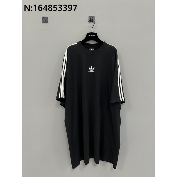 GTR공장 발렌시아가 아디다스 앞 로고 자수 반팔티 블랙 balenciaga adidas