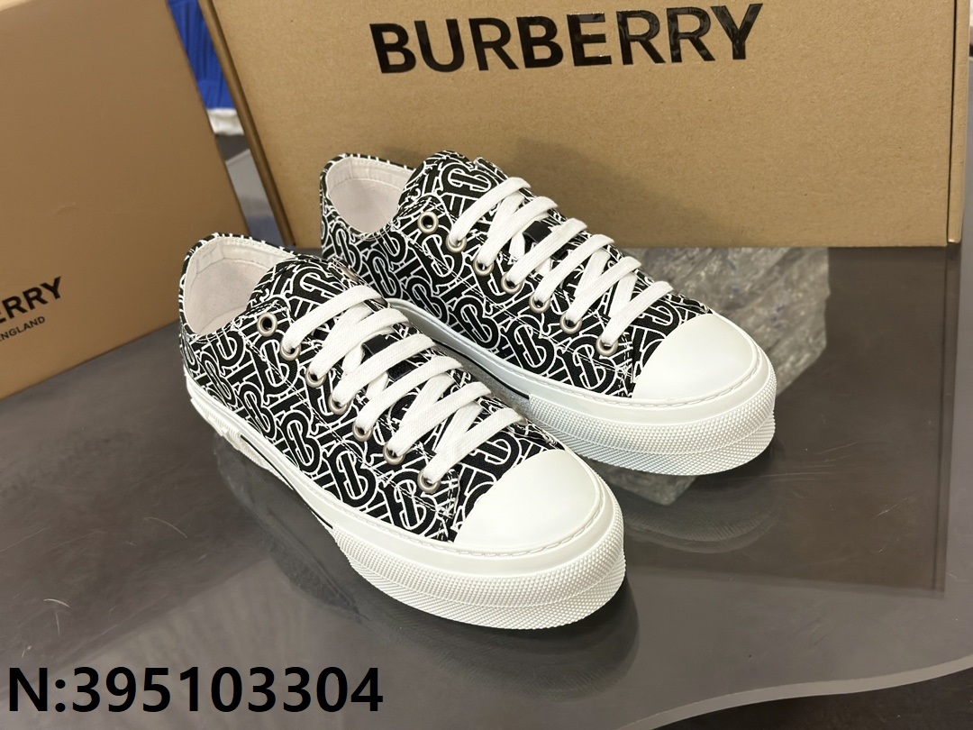 [152] 버버리 빈티지 TB 올 오버 커플 스니커즈 burberry