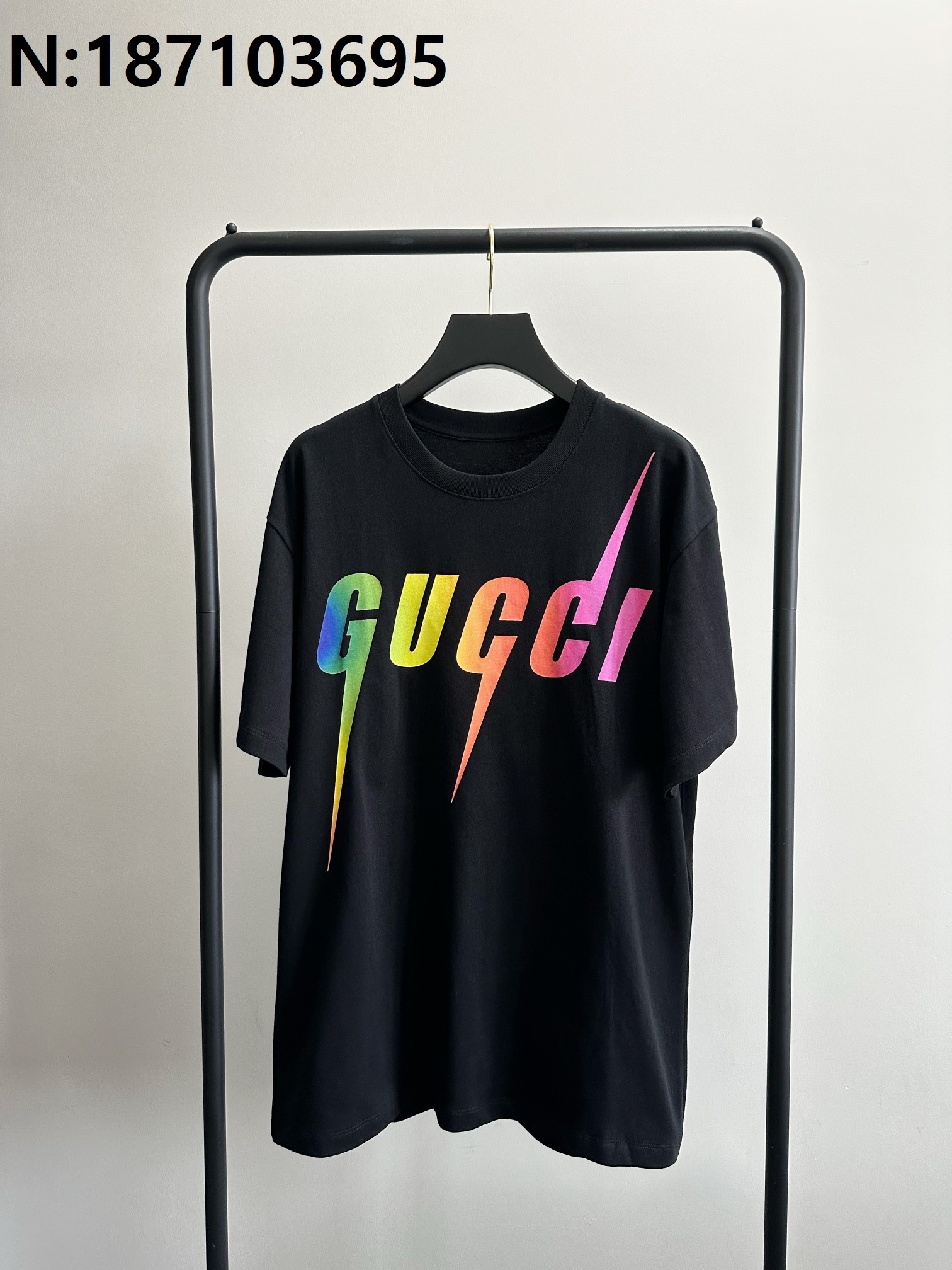 B7 구찌 컬러 모노그램 반팔티 블랙 Gucci