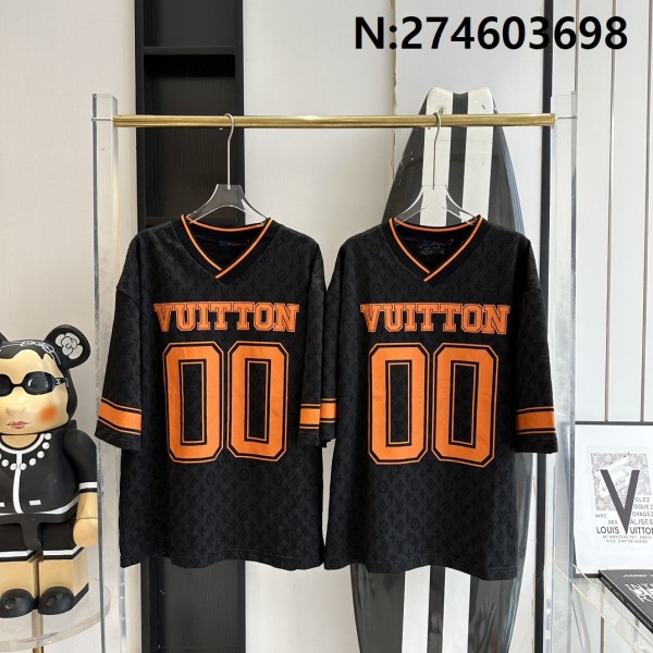 V공장 루이비통 모노그램 23SS 유니폼 럭비 반팔티 블랙 LOUIS VUITTON