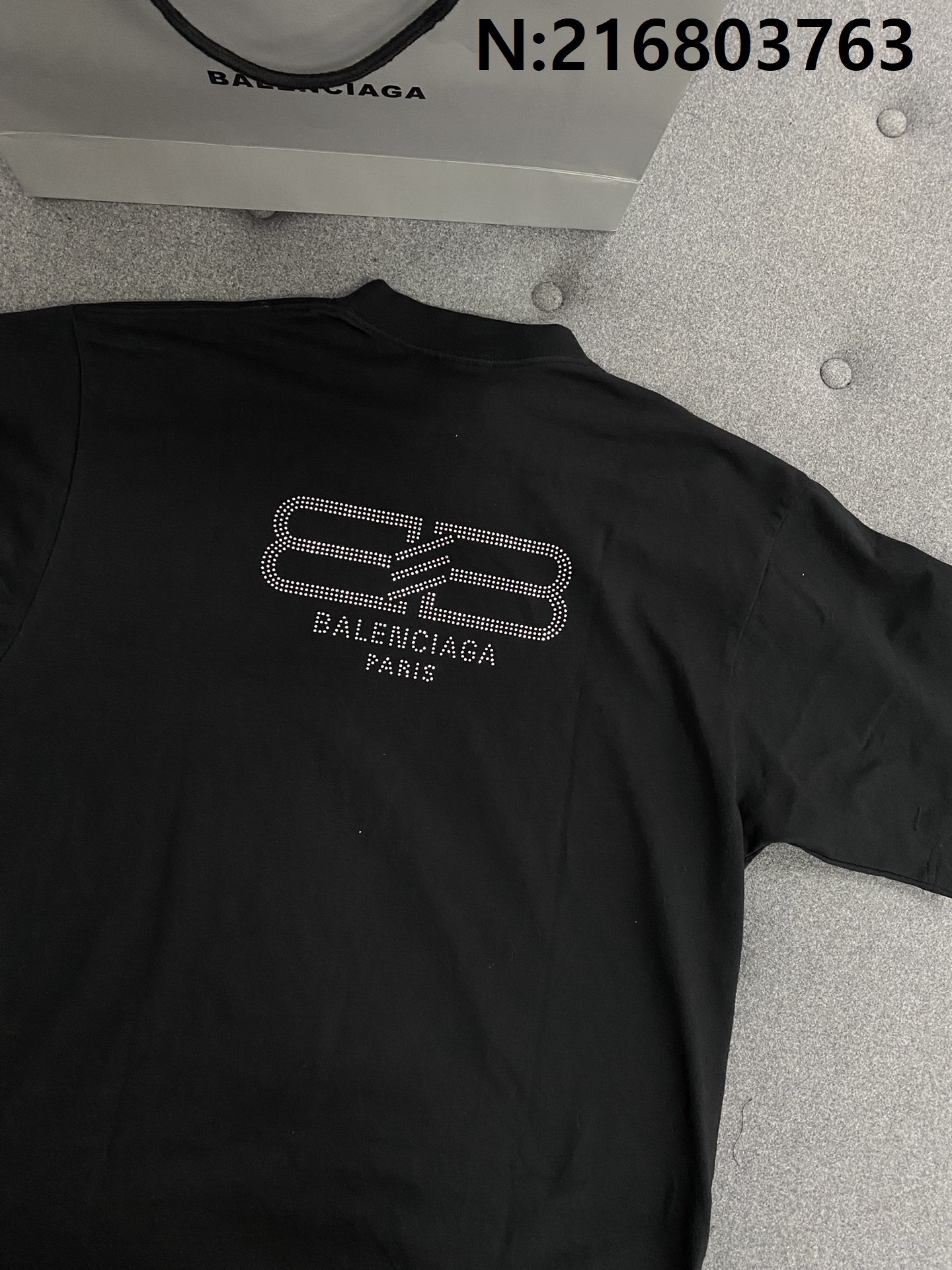 TJ공장 발렌시아가 23SS 뒷면 BB 큐빅 반팔티 블랙 balenciaga