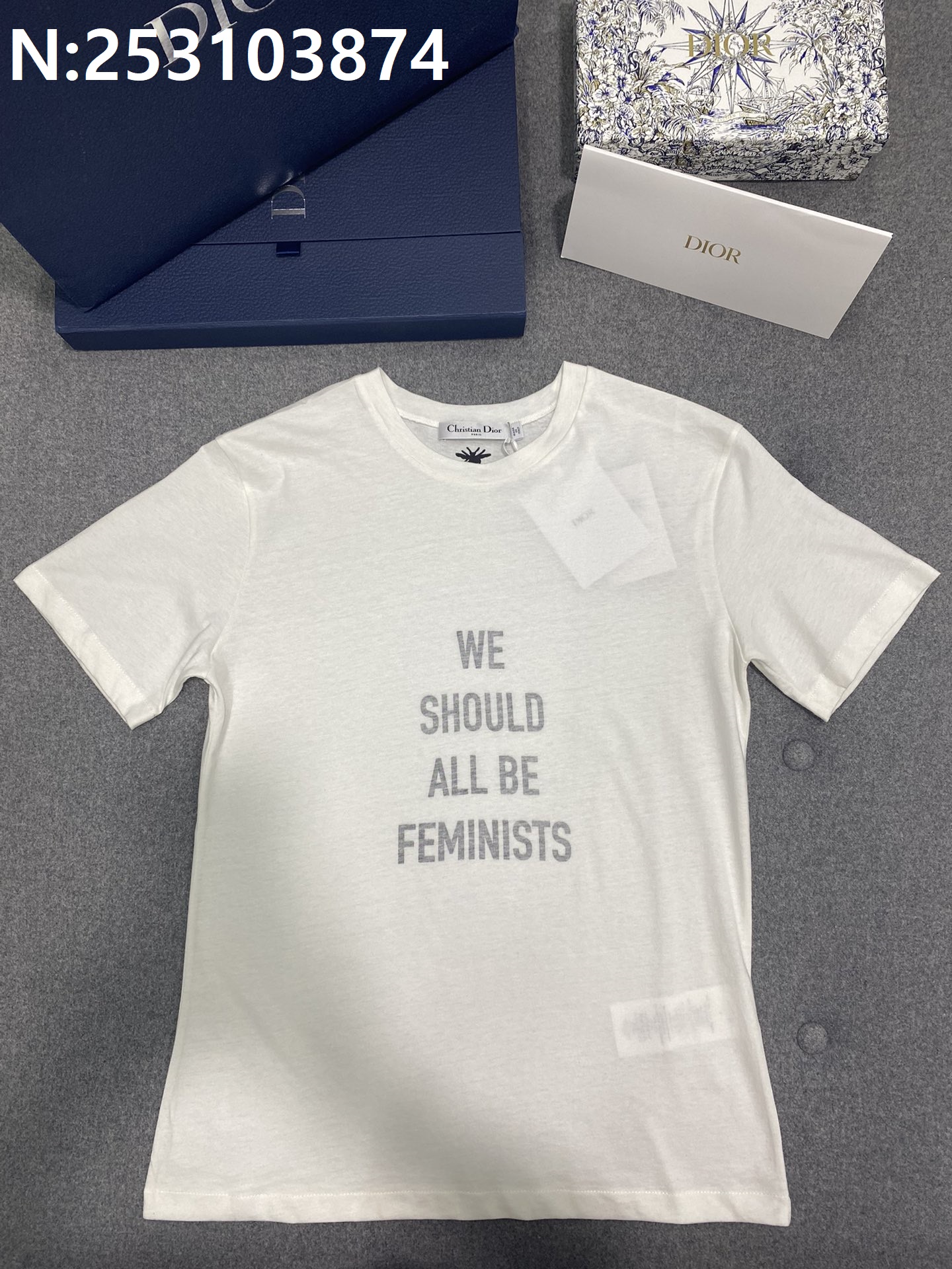 TJ공장 디올 WE SHOULD ALL BE FEMINISTS 반팔티 화이트 Dior