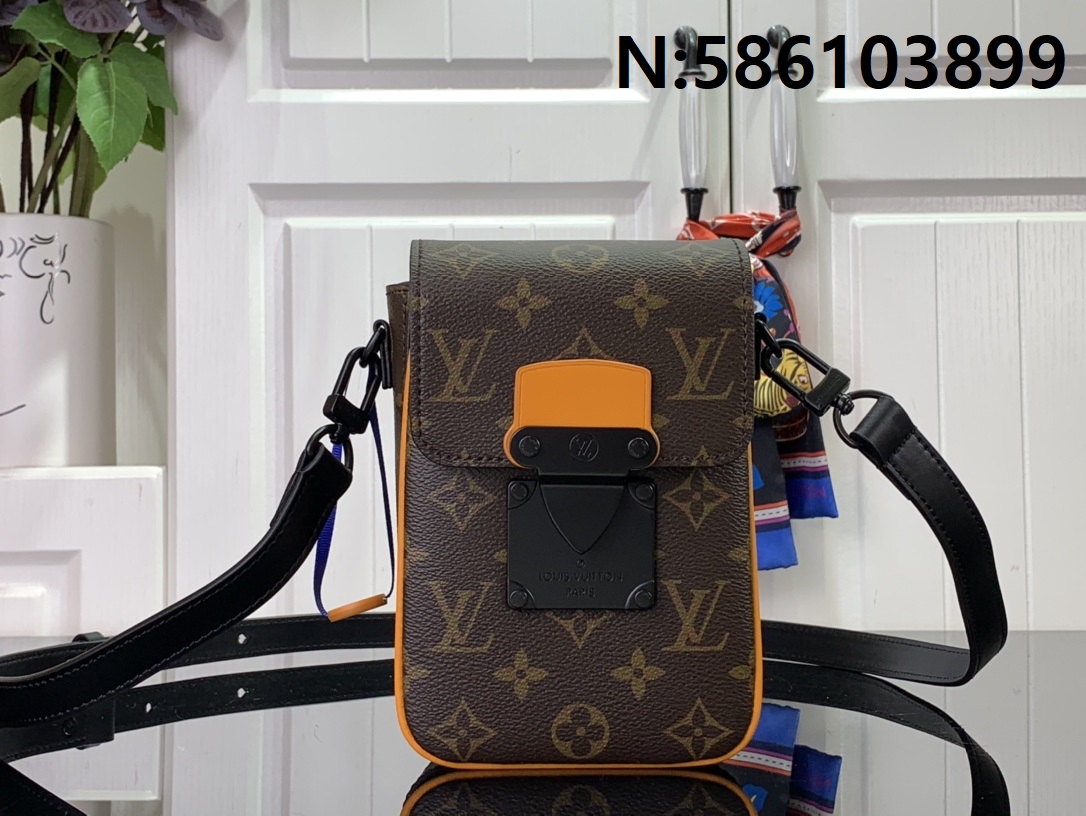 [88factory] 루이비통 버티컬 웨어러블 지갑 M82535 12*19*7cm LOUIS VUITTON