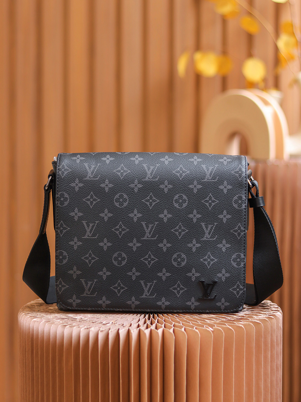 [LDK공장] 루이비통 남성 디스트릭트 PM 메신저백 크로스백 M44000_25x22x7cm LOUIS VUITTON