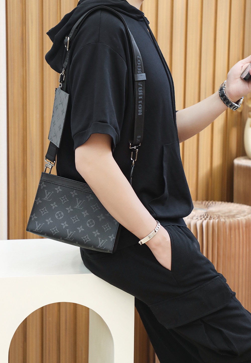 [LDK공장] 루이비통 남성 가스통 웨어러블 월릿 M64608_22x14.5x4.5cm LOUIS VUITTON