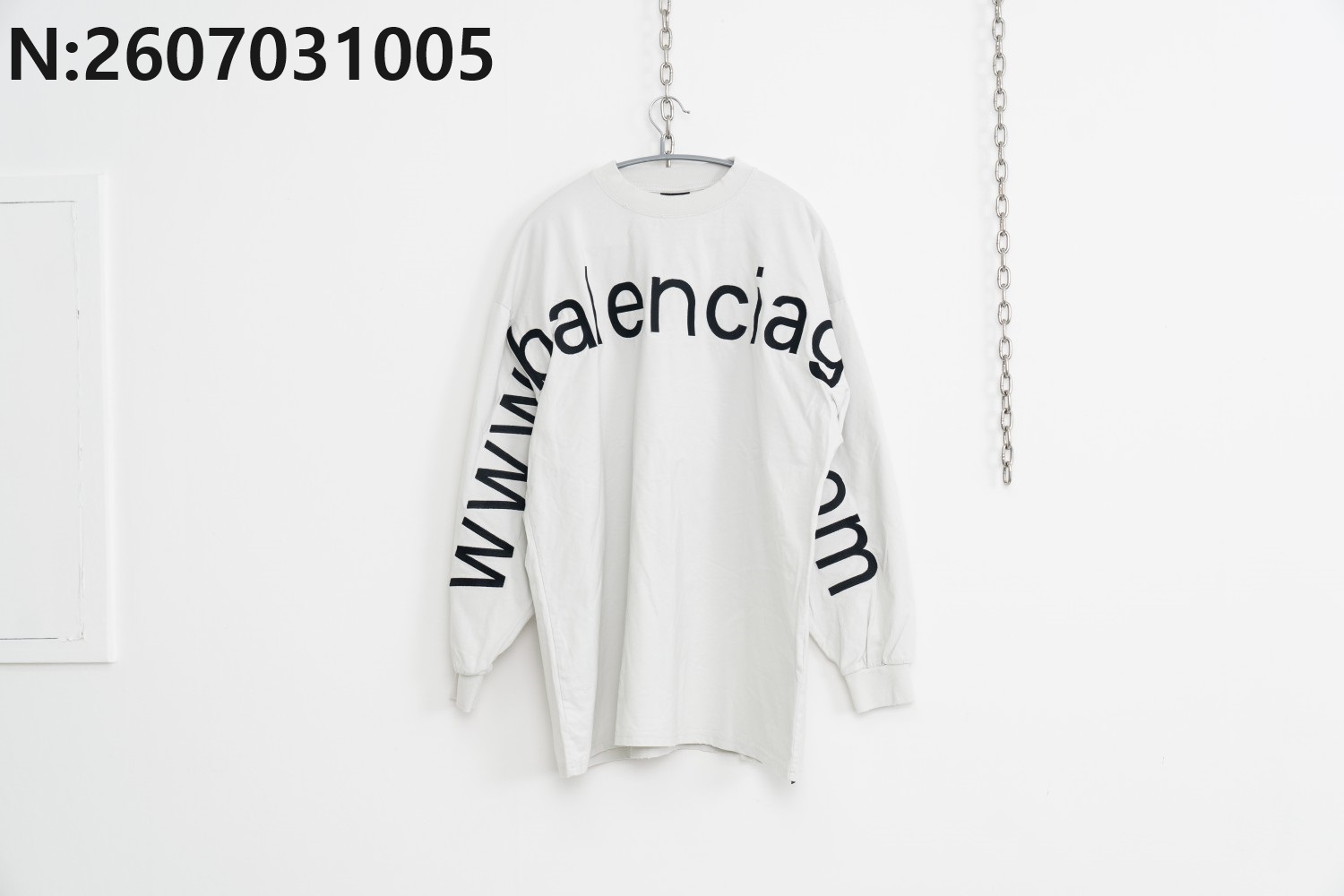 [사슬공장] 발렌시아가 링크 긴팔티 화이트 balenciaga