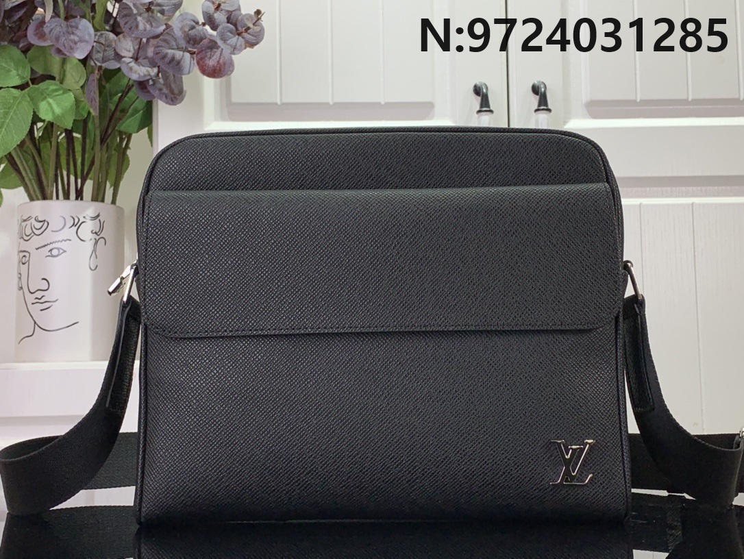 [88factory] 루이비통 알렉스 메신저 M30260 21.5*24*4.5cm LOUIS VUITTON