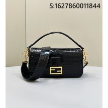 [니콜] 펜디 바게트 숄더백 핸드백 27*6*16cm 2컬러 8BR600 Fendi