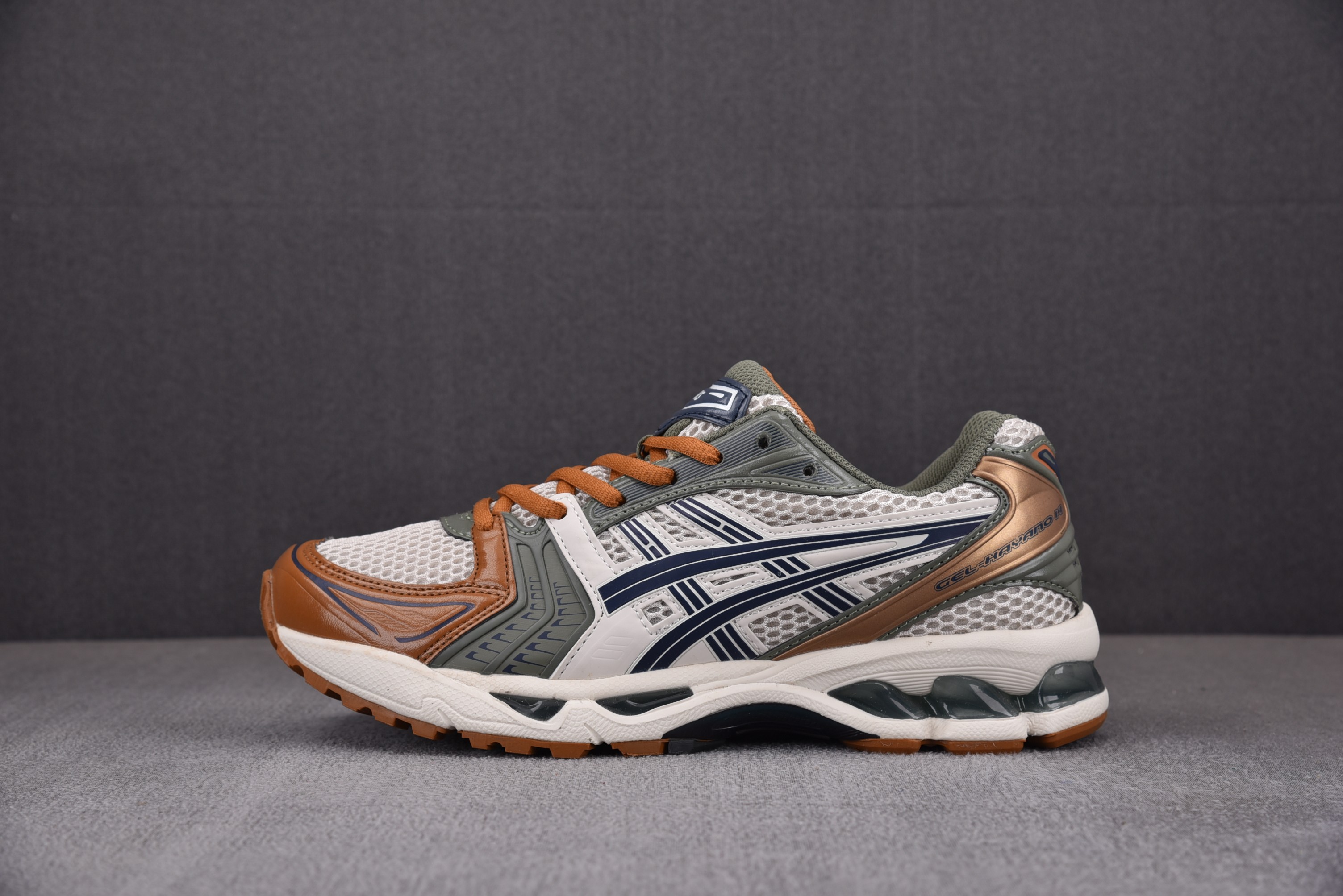 아식스 젤 카야 Asics Gel-Kayano 14 RE 그린 브라운 1201A019-250 