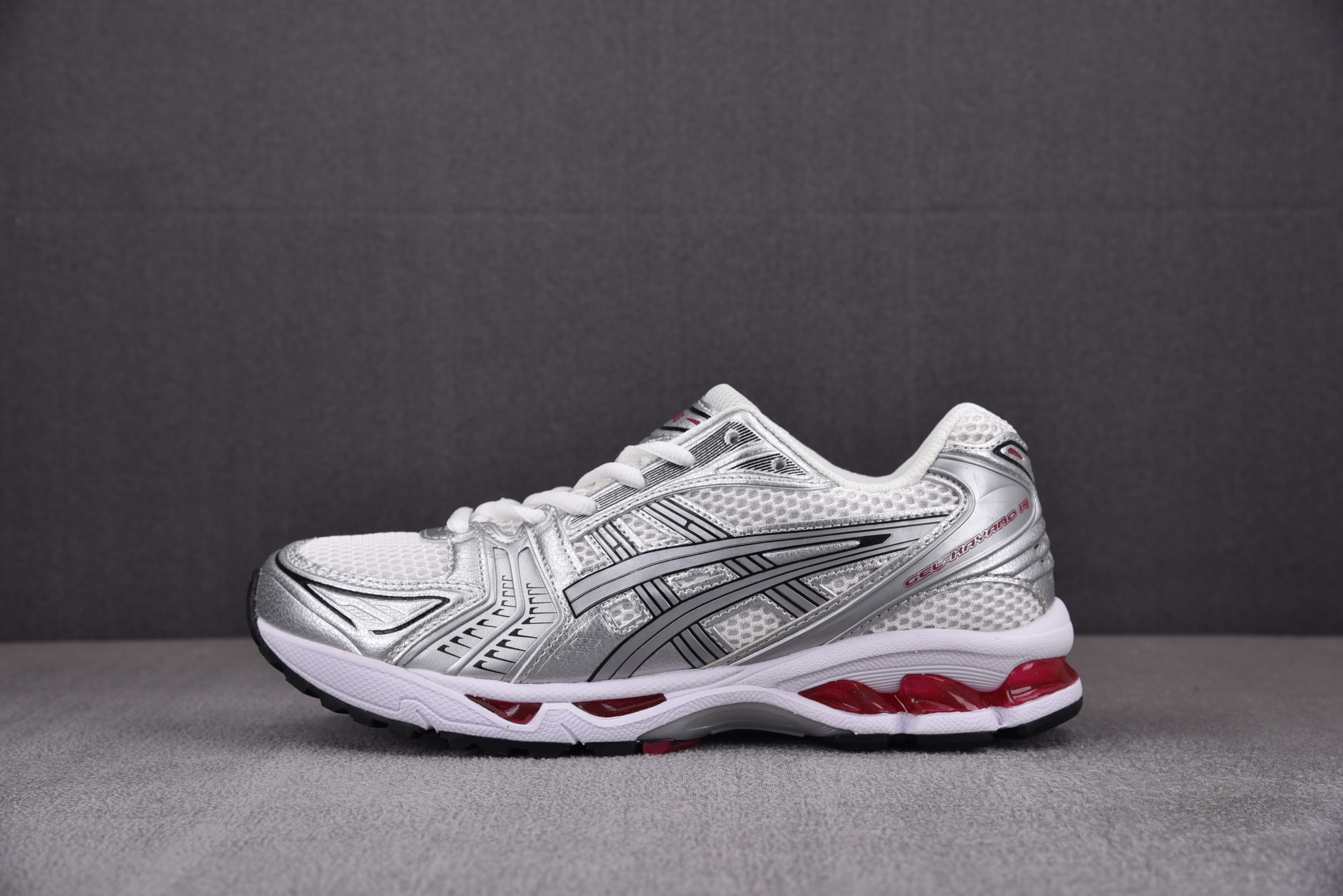 아식스 젤 카야노 Asics Gel-Kayano 14 화이트 퓨어 실버 레드 1201A019-104 