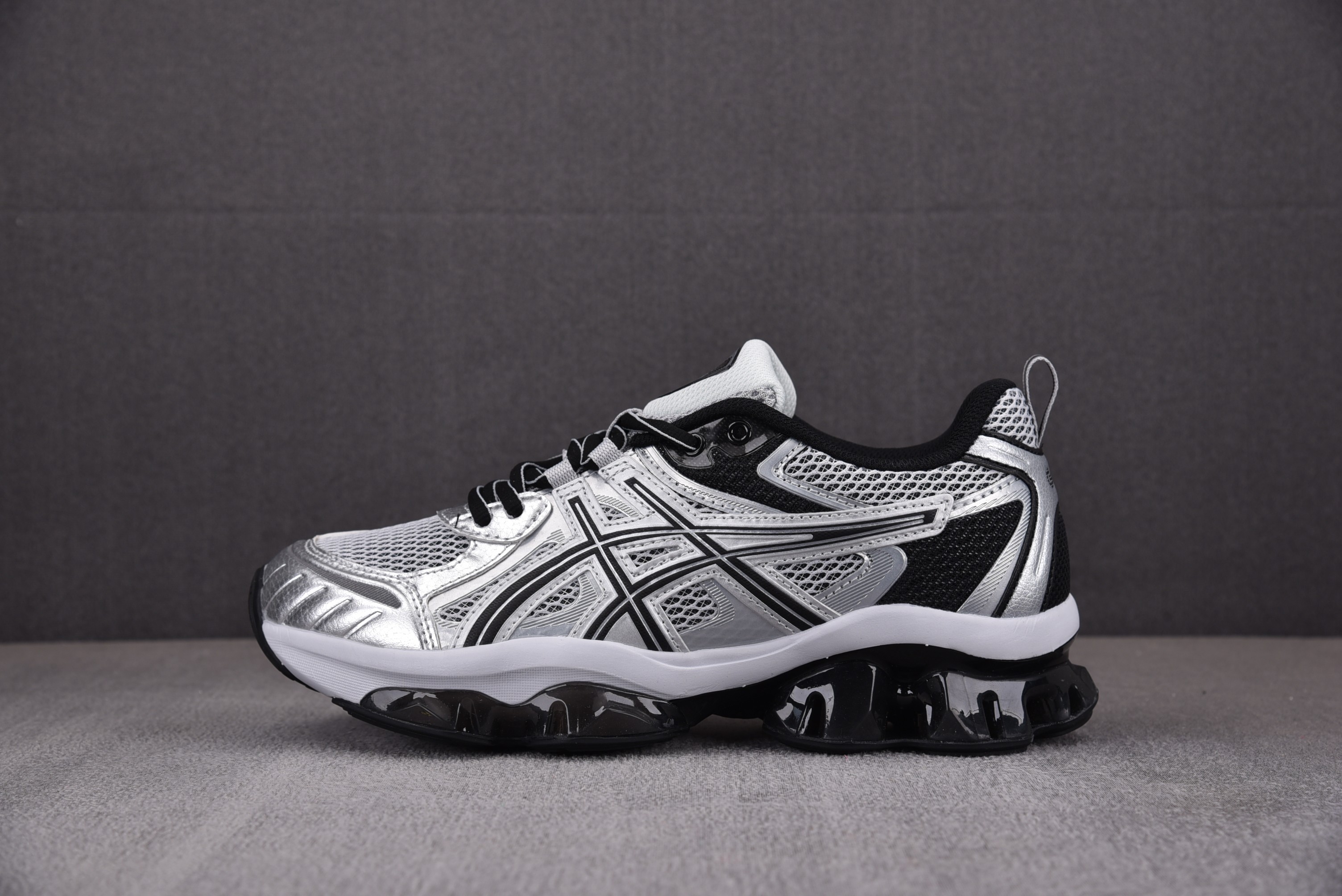 Asics GEL-Quantum Kinetic 银灰 1203A270-022 아식스