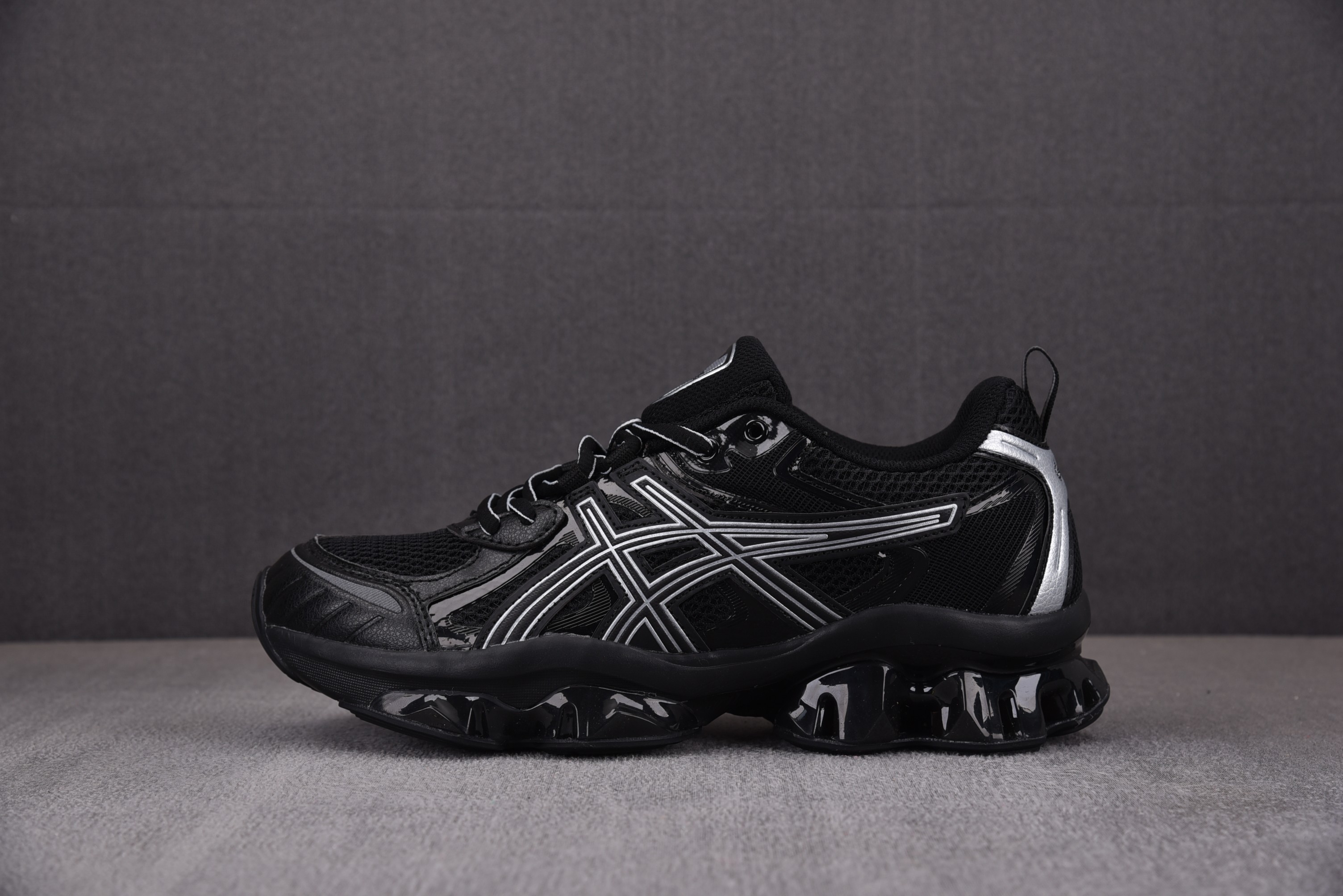 Asics GEL-Quantum Kinetic 黑色 1203A270-001 아식스