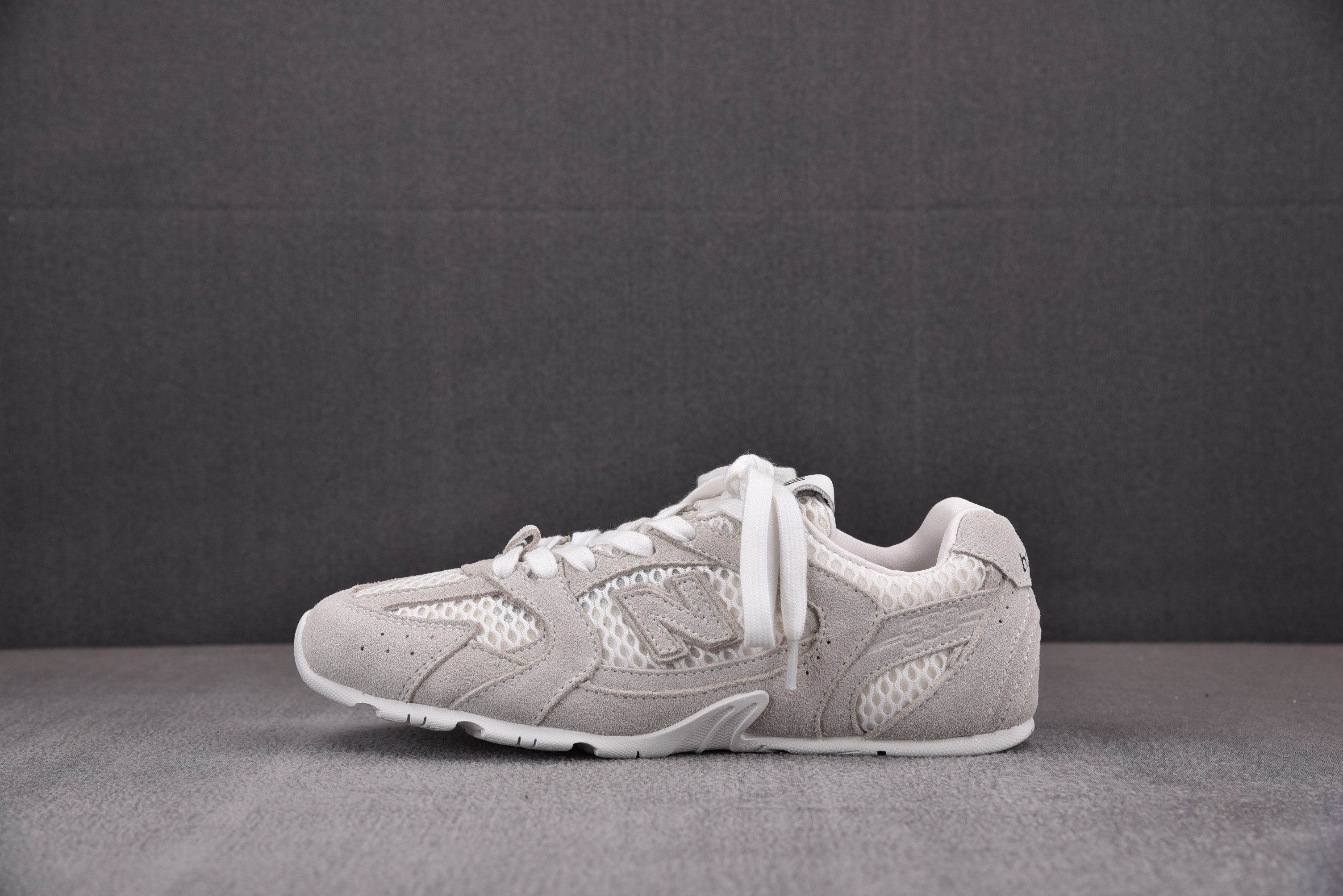 【纯原】New Balance x MIU MIU NB530 灰色