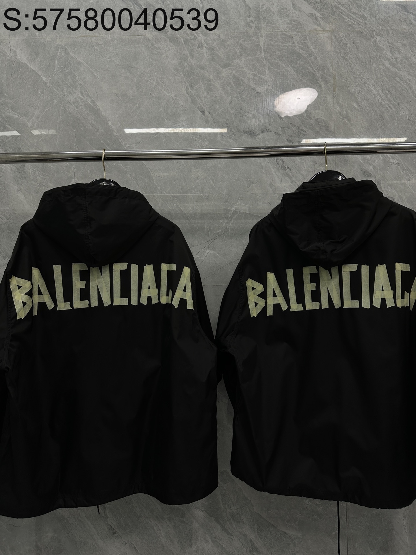 TJ공장 발렌시아가 뒷면 테이프 모노그램 롱 바람막이 블랙 balenciaga