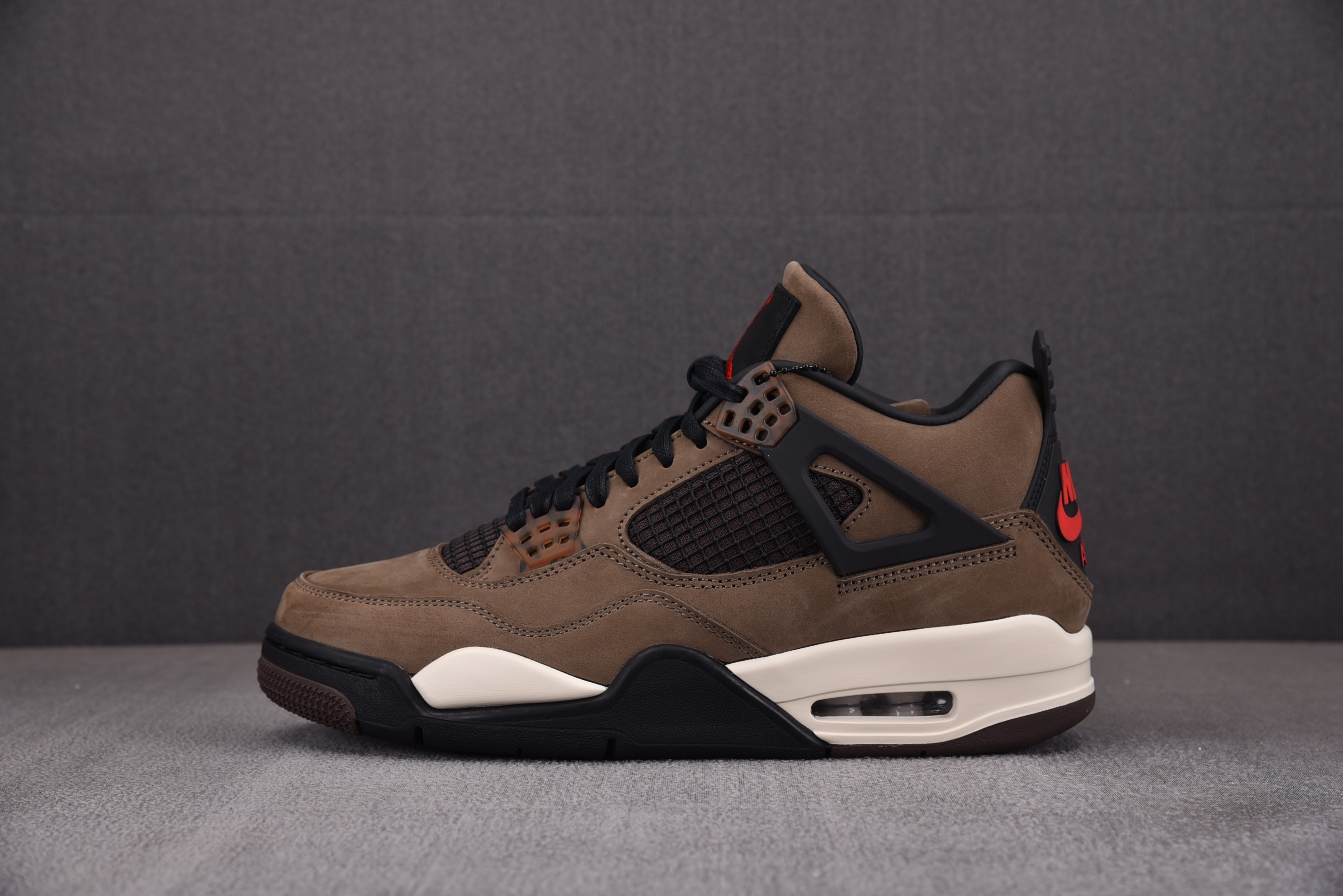 【KW绿X】Travis Scott x Air Jordan 4 Retro 深棕摩卡