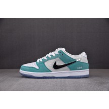 【M】APRIL SKKATEBOARDS x NK SB Dunk Low 白绿 冰封玫瑰 FD2562-400