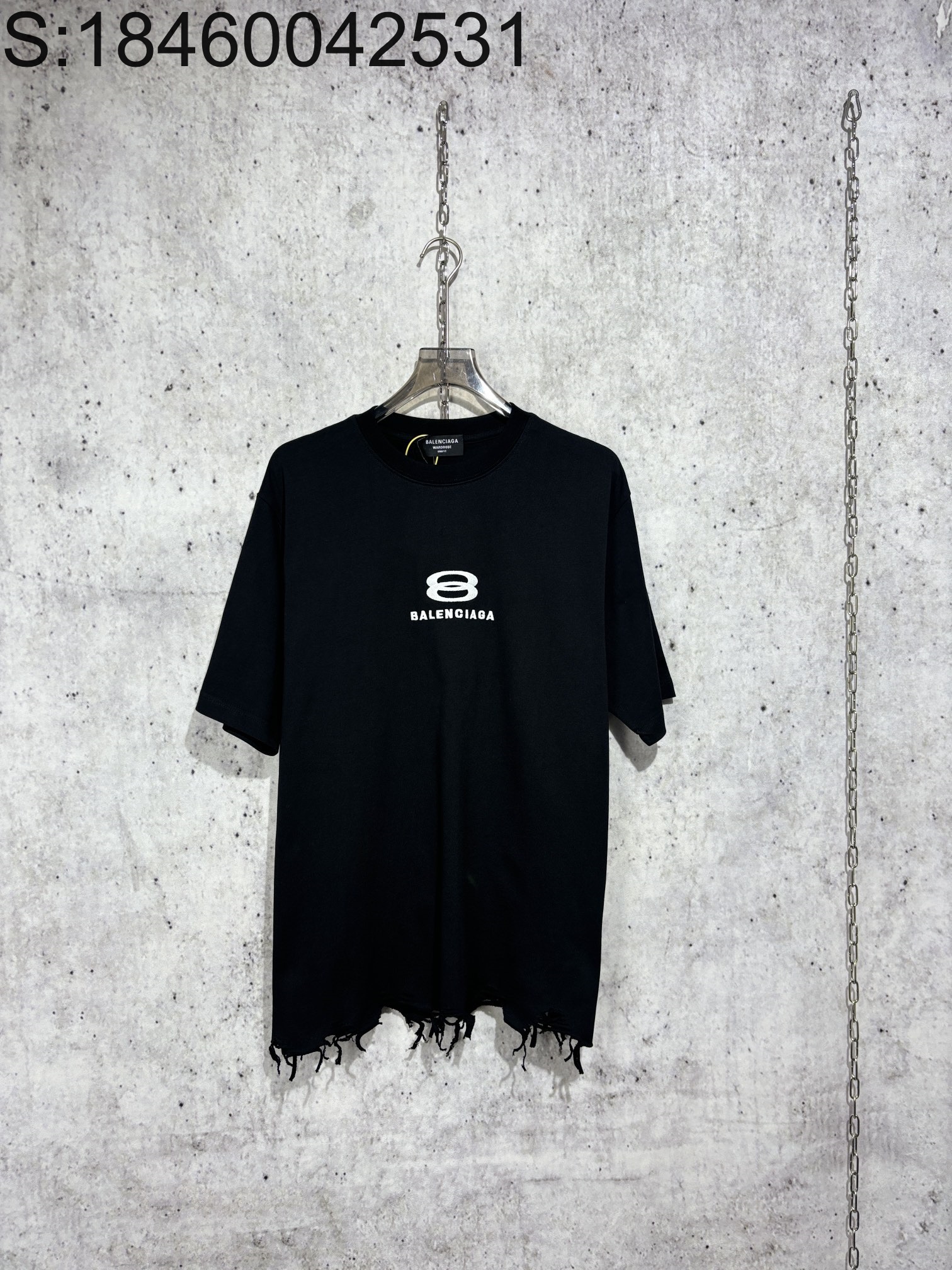 [사슬공장] 발렌시아가 모노그램 8 밑에 대미지 반팔티 블랙 balenciaga