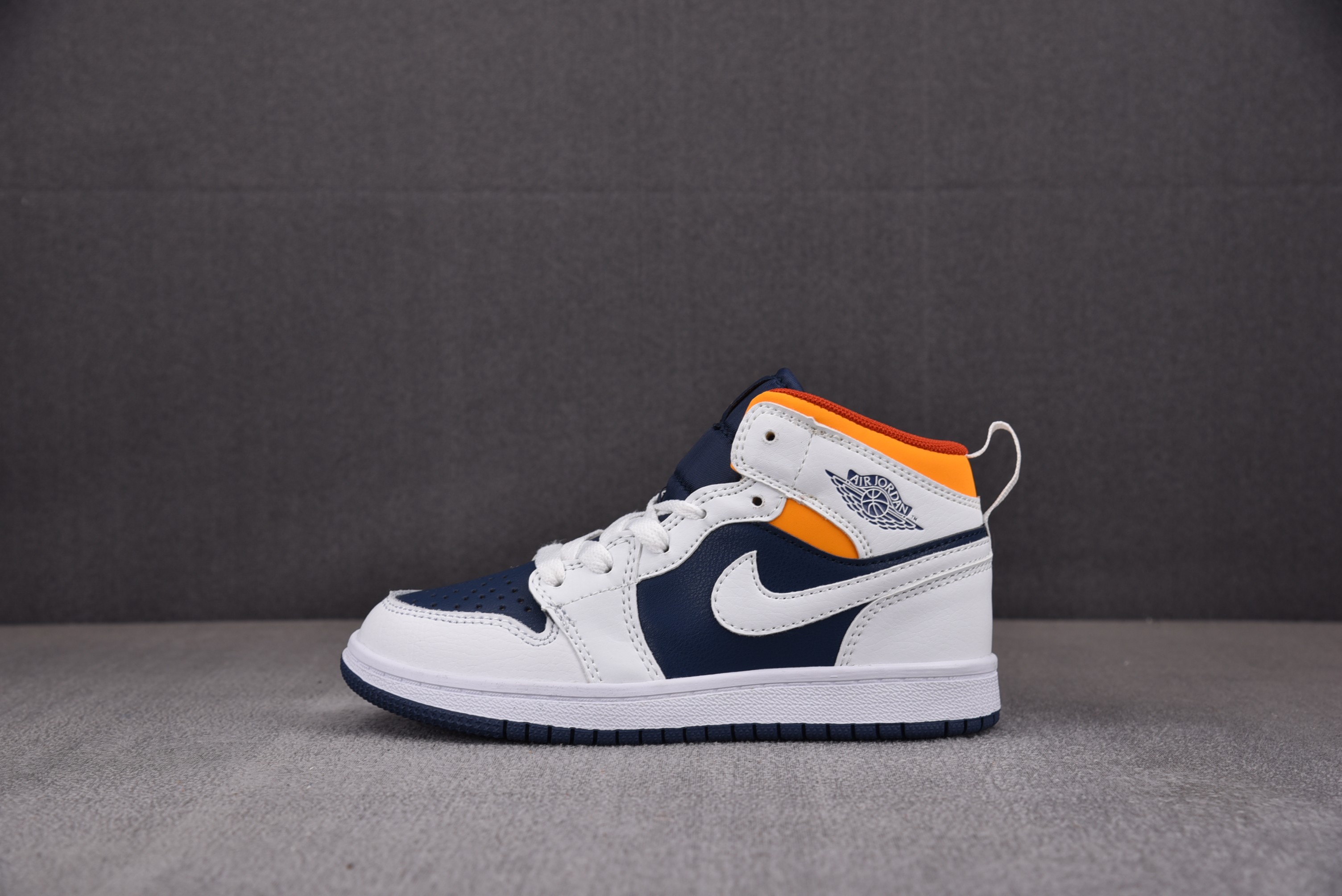 에어 조던 1 미드 Air Jordan 1 Mid（GS）아동 블루 화이트 오랜지 640734-131