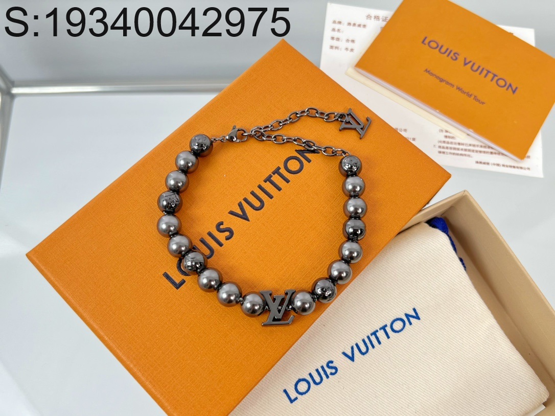 AGG 루이비통 LV로고 진주 팔찌 블랙  LOUIS VUITTON