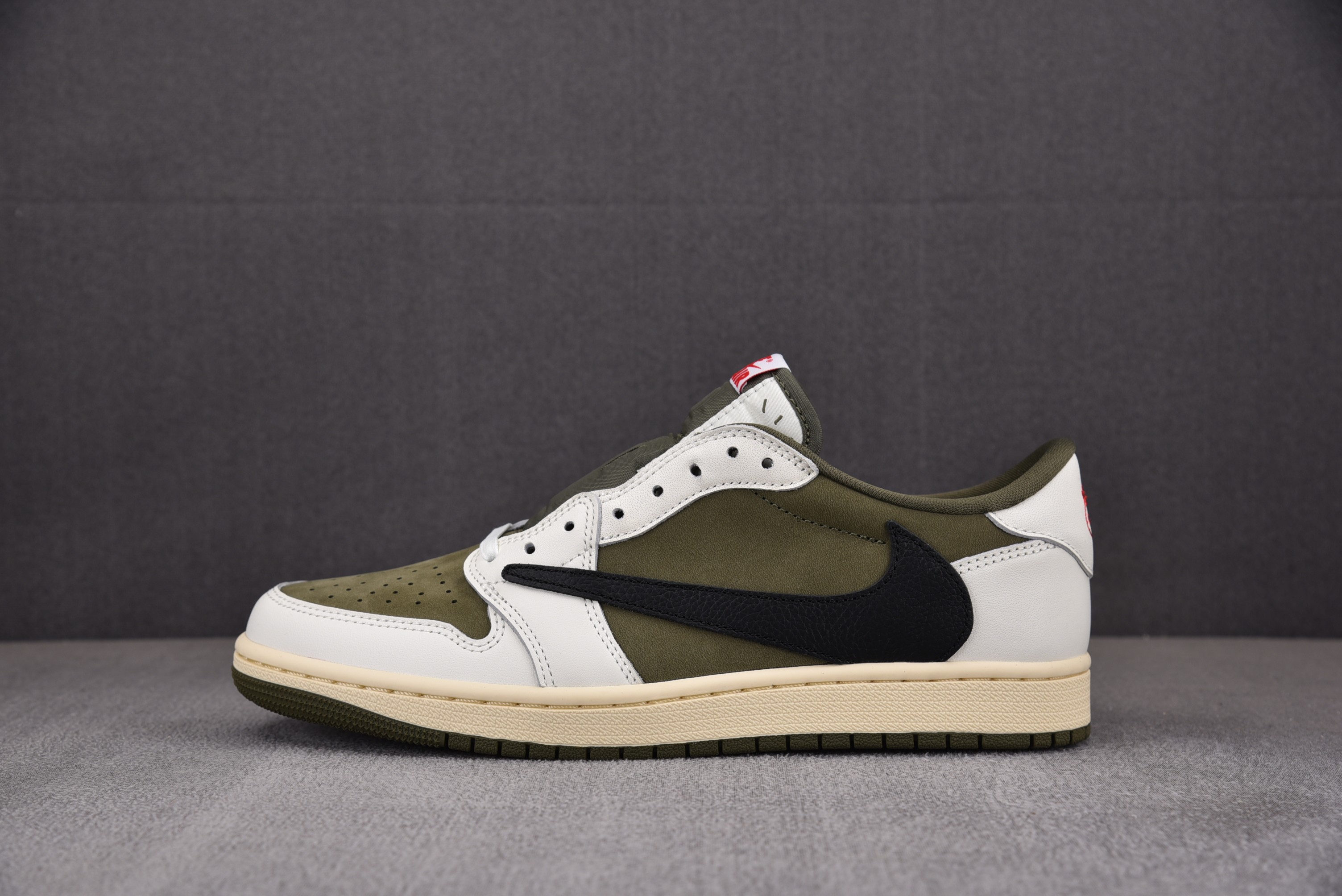 【GT】Travis Scott x Air Jordan 1 Low OG“Medium Olive”米绿 DM7866-200