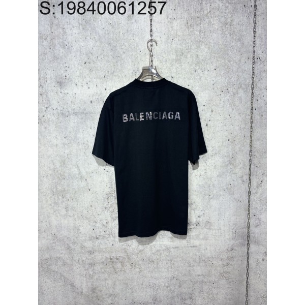 [사슬공장] 발렌시아가 24SS 큐빅 모노그램 반팔티 블랙 balenciaga