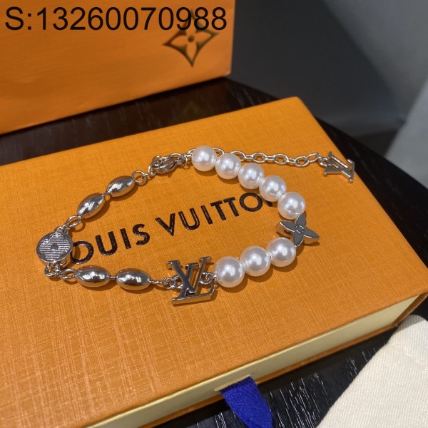 AGG 루이비통 PEARLS FUSION 진주 펄 퓨전 팔찌 M1556A LOUIS VUITTON