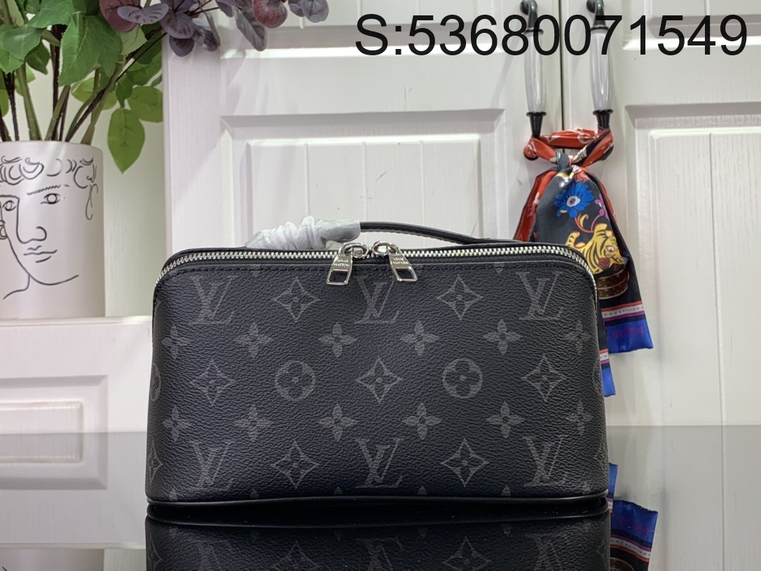 [88factory] 루이비통 토일레트리 백 M11750 24*13*13cm 블랙 LOUIS VUITTON